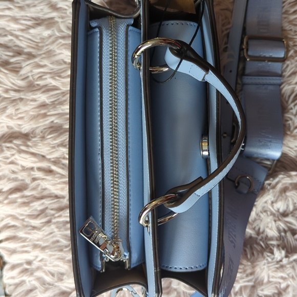 ❌ SOLD❌ SEE NEW LISTING TikTok Viral 🎥 Steve Madden Bevelyn Bag, Blue Glaze - Picture 4 of 9